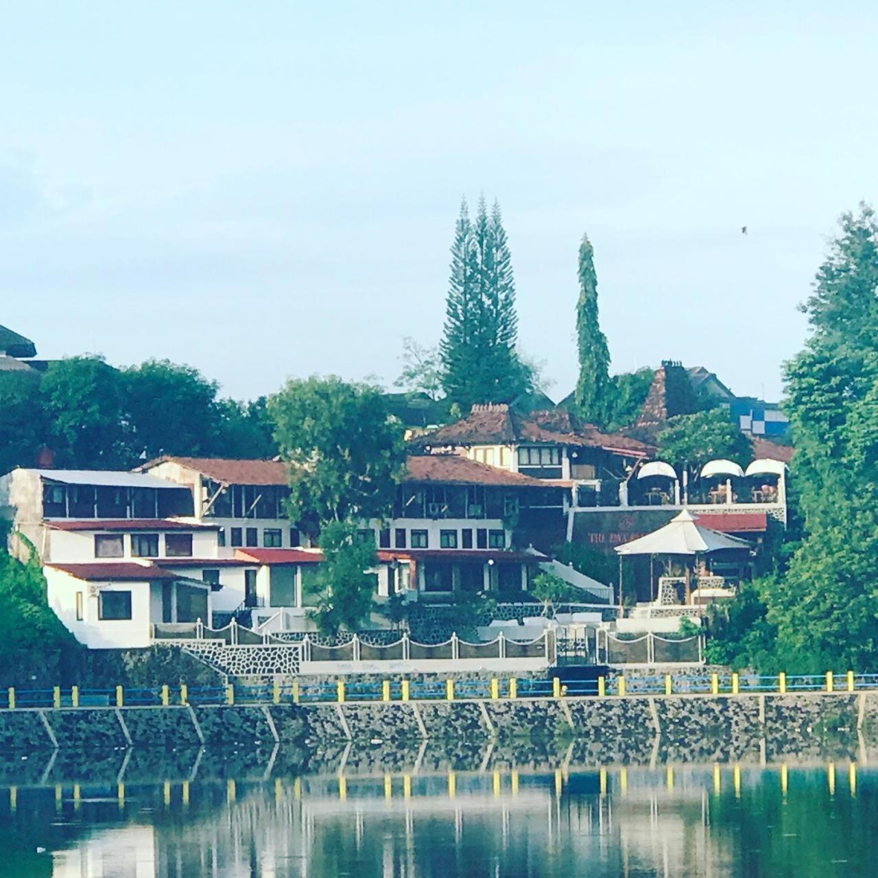 Omah Kenangan At Seven Trumpets Resort Maguwo Exterior photo